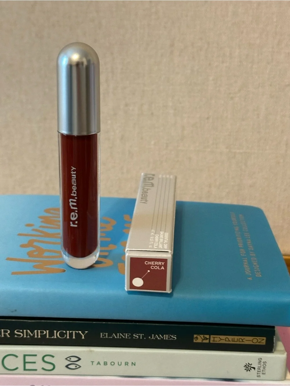 Essential Drip Glossy Balm – shade Cherry Cola